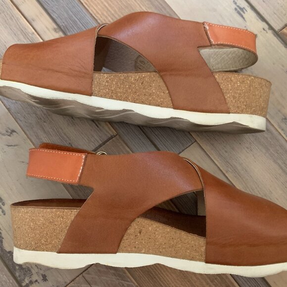 Pikolino Tan Leather Sandals Like New sz 38 - Picture 3 of 5